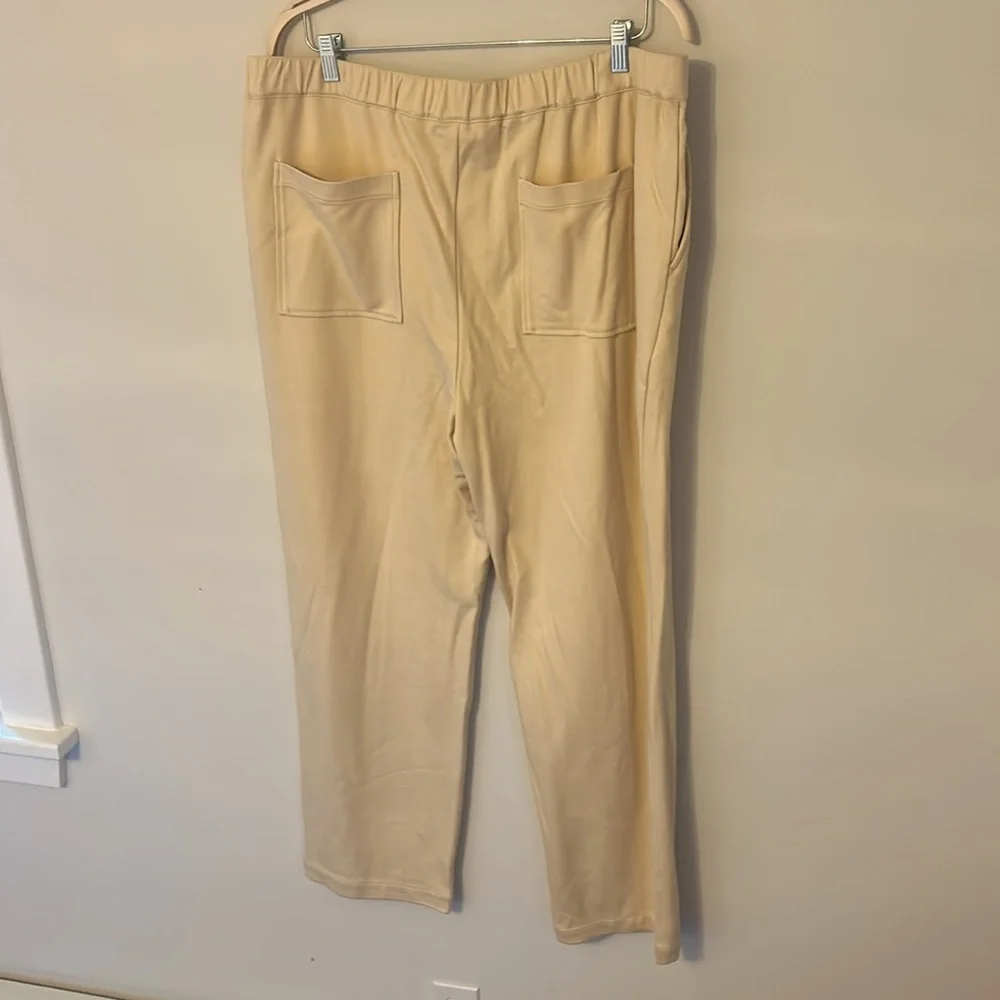 NWT Mode of One European Style Pants
